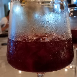 Vinito tinto para comenzar 