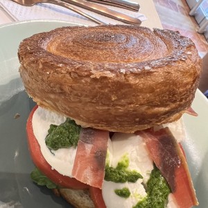 Croissan Capresa