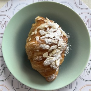 Croissant de Almendras (grande)