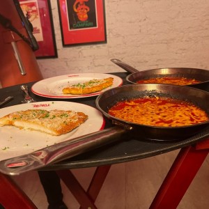 Cotoletta di pollo alla parmigianq