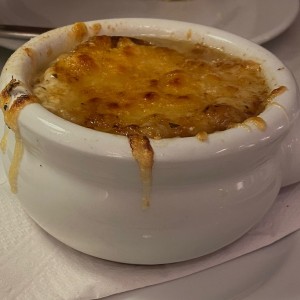 Sopa de Cebolla Gratinada