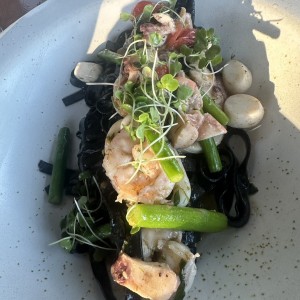 Fetuccini nero frutti di mare