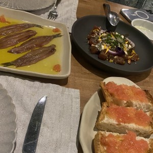 Anchoas con Pan Tumaca