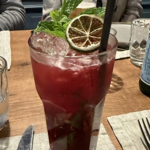 Mojito frutos rojos