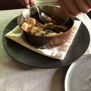 Camarones como al ajillo pero fusionados