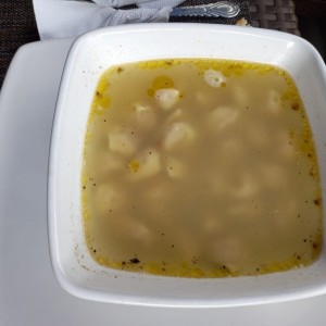 Sopa de tortellini