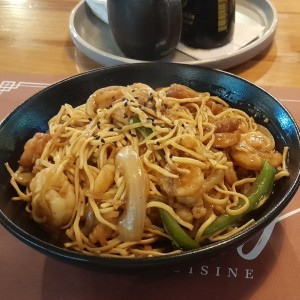 Lo mein de camarones