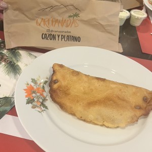 Empanada de cazon von plátano