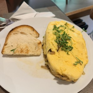 Omelete de champiñones 
