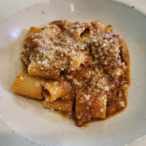 Pasta con ragú 