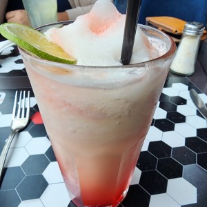 Limonada con granadina