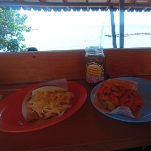 amarillo y camarones 