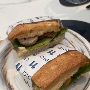 Paninni con frutos del mar 