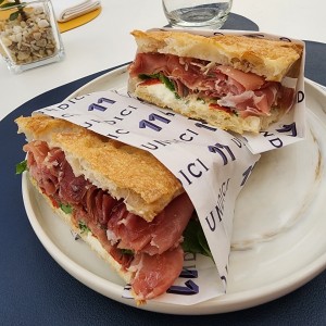 Schiacciata de prosciutto