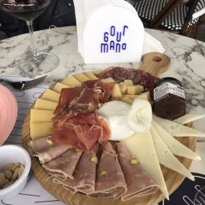 Tabla de qu sos y embutidos 