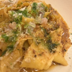 Tagliatelle con crudo de medregal