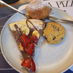 Bomba de arequipe, brookie y pizza dulce