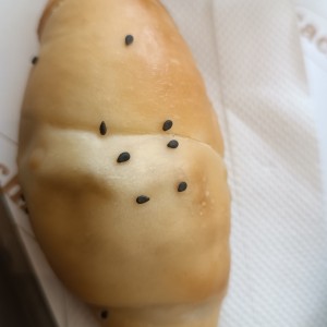 cachito de mortadela con pistacho