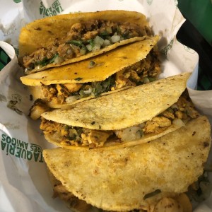 Tacos de pollo