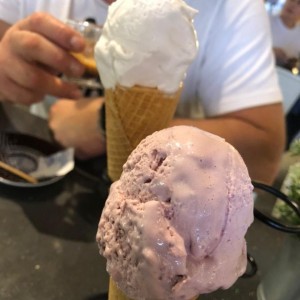 coco sin azúcar y amarena. muy ricos