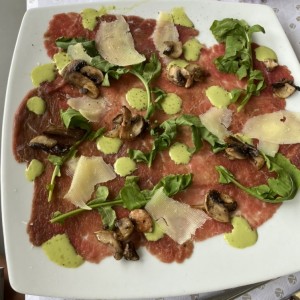 Carpacho de lomito