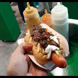 Polaca con topping de mermelada de tocineta ufff , muy buena!