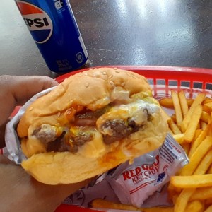 La New Delhy en combo + refresco caliente