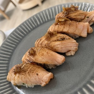 Sake Niguiri