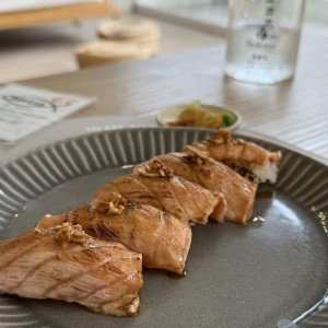 Sake niguiri