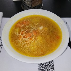 Sopa de pollo