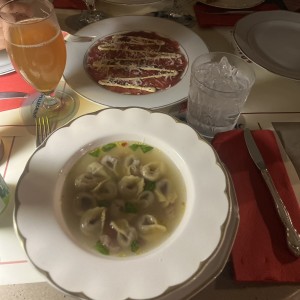 tortellini in brodo