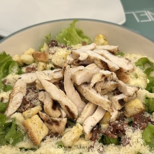 Ensalada cesar con pollo