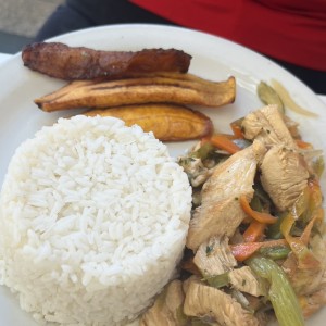Pollo Salteado