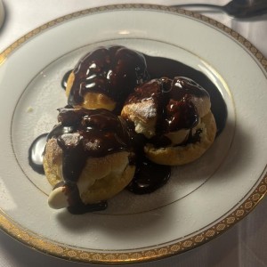 Profiteroles 