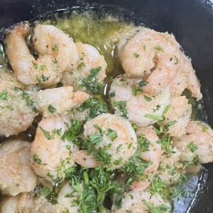 Camarones al Ajillo