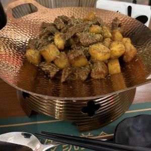 Carne con piña