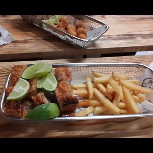 Pork Belly con papas fritas 