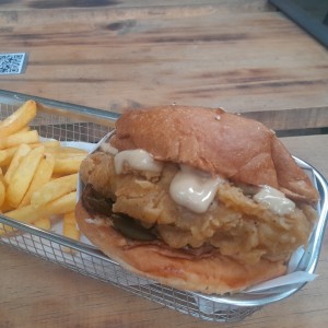 Hamburguesa de pollo crispy