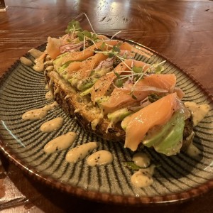 Tostada de salmón