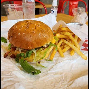 Bacon cheeseburger