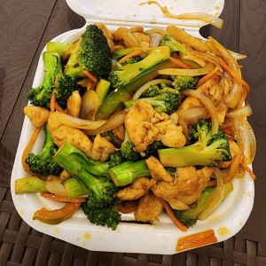 Pollo con vegetales