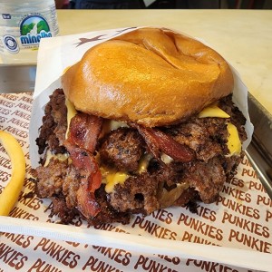 Hamburguesa Punkie's con extra de tocineta