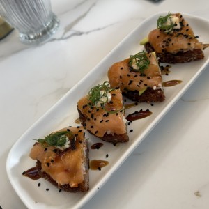 Sushi pizza