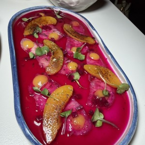Tiradito de robalo con melocoton