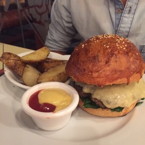 Hamburguesa de lomito.