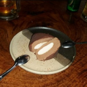 Tartufo, un excelente postre tras la pizza