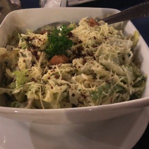 Ensalada Cesar de lechuga