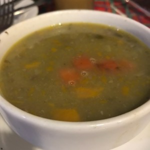 sopa de lentejas