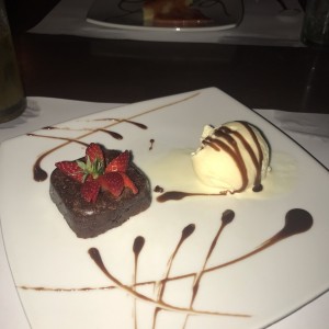 brownie con helado