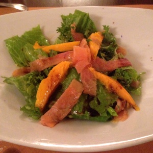 Ensalada de mango y salmon